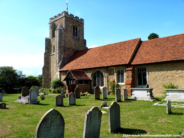 st-mary-at-latton-church-harlow-essex.JPG