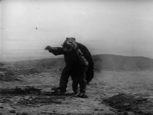 [Gammera-Walking2.jpg]