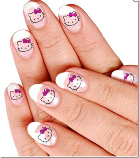hello-kitty-nails