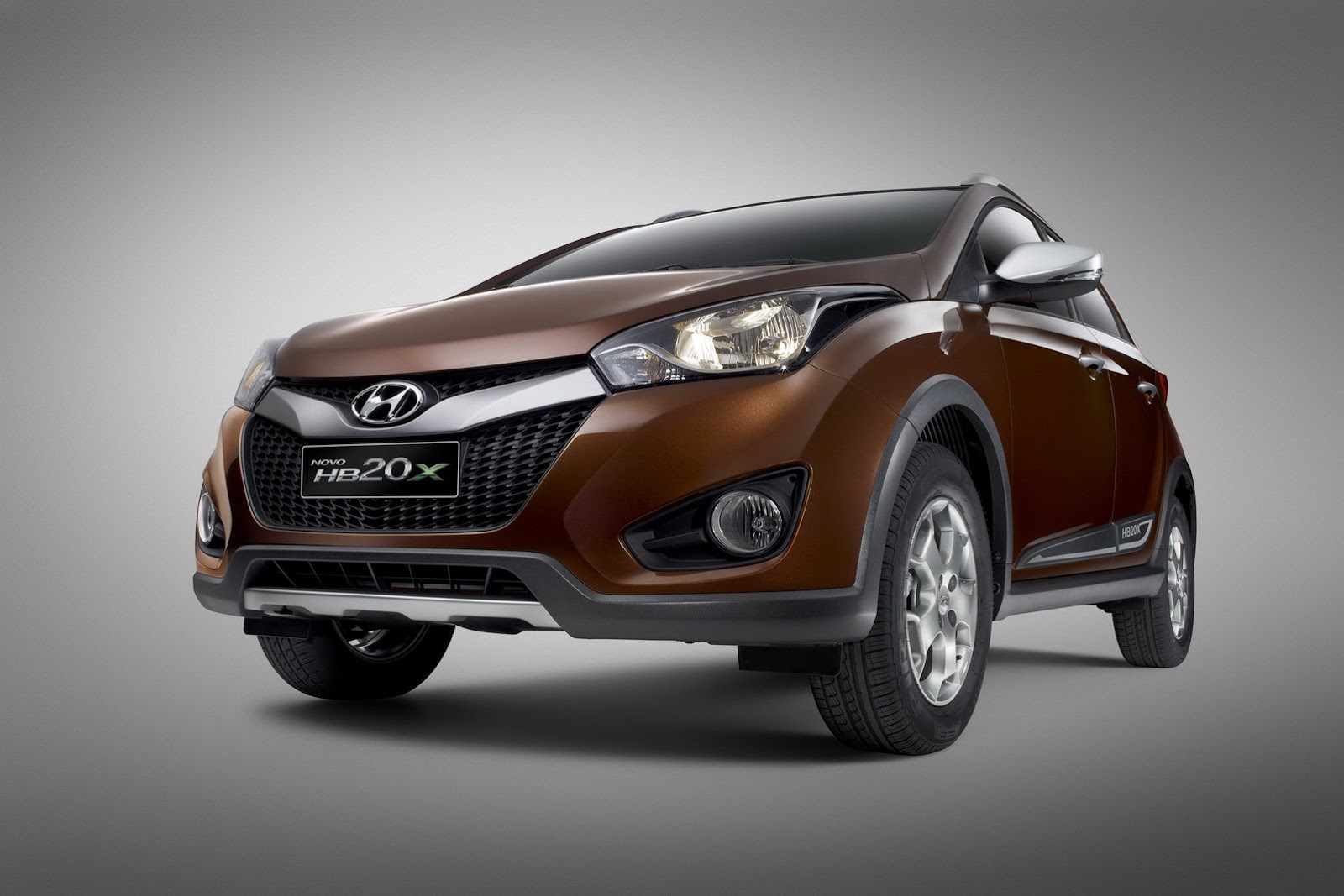 Hyundai-HB20X-2%255B3%255D.jpg