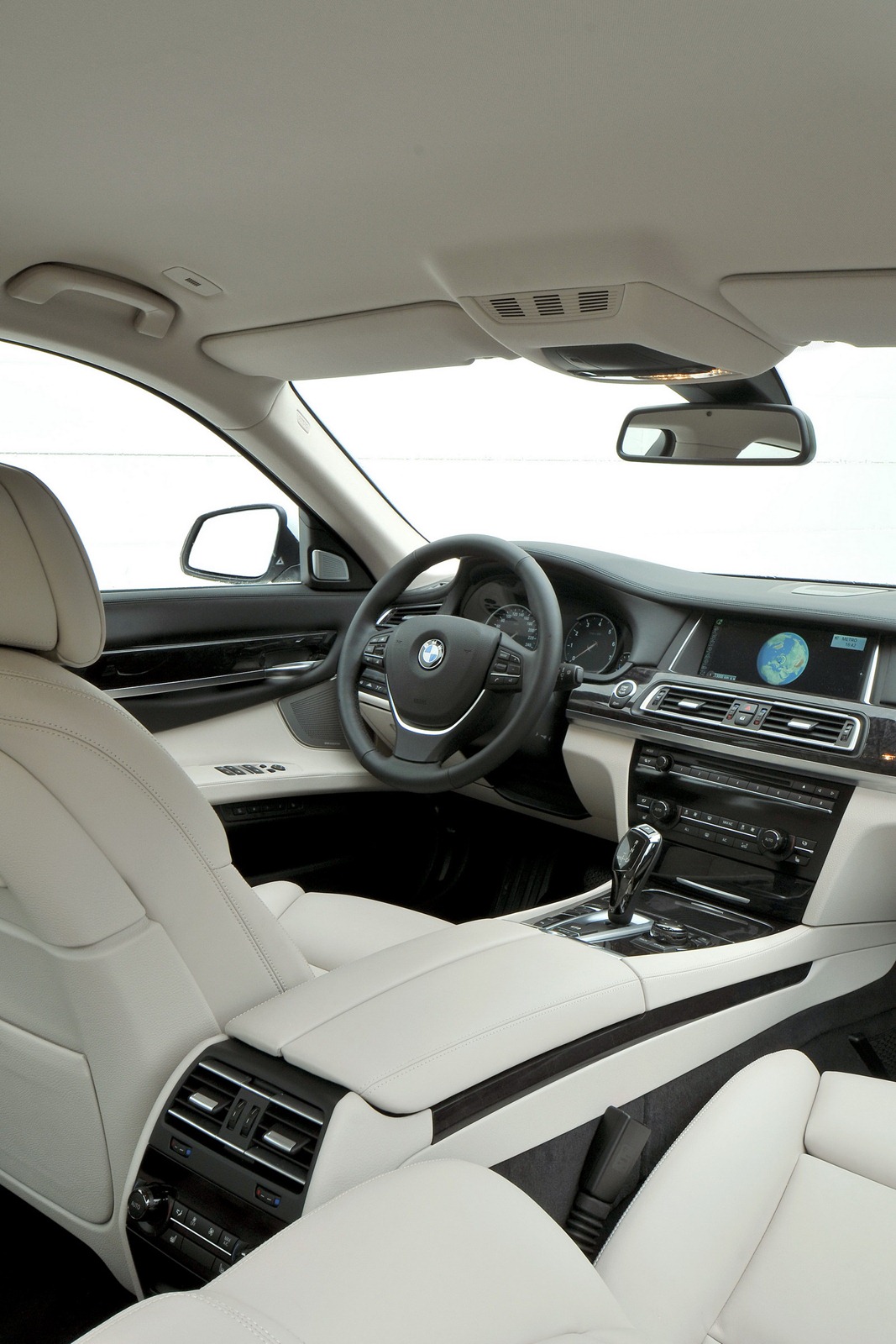 [2013-BMW-7-Series-248%255B2%255D.jpg]