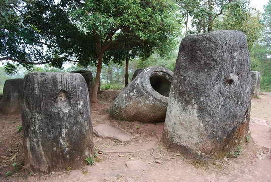 [Plain-of-Jars_Phonsavan_01%255B3%255D.jpg]