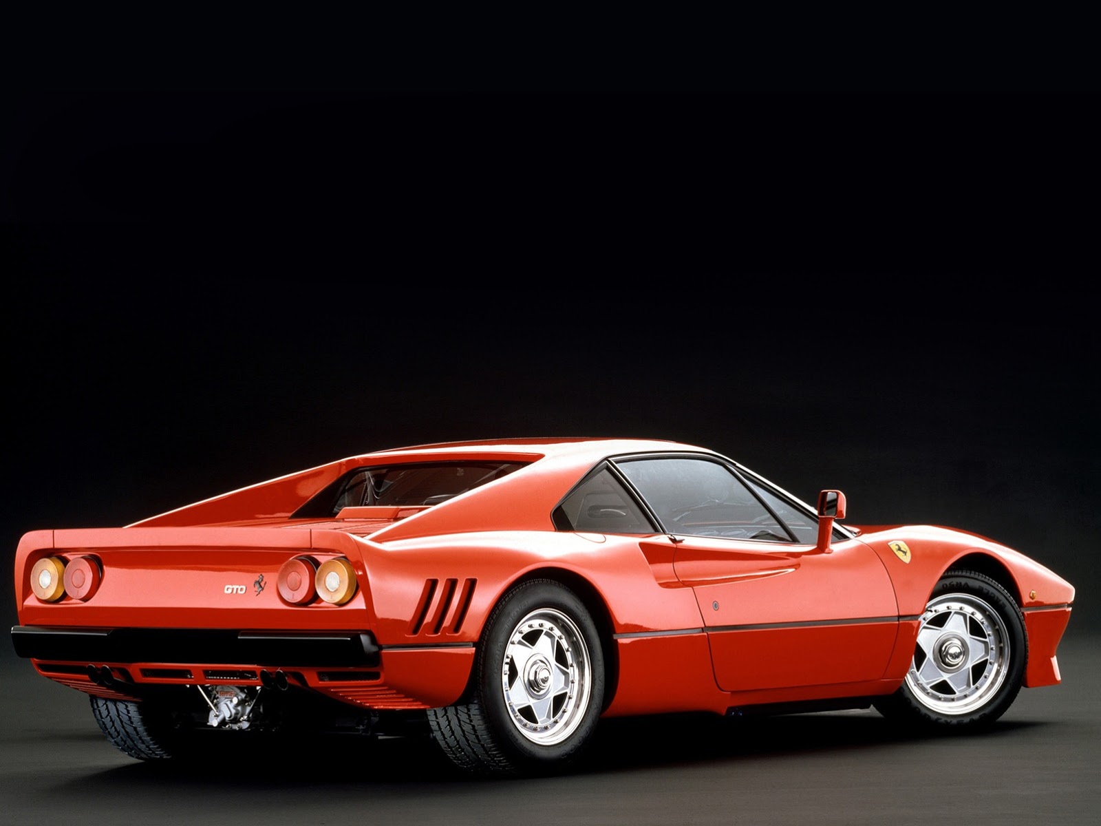 [Ferrari-GTO-2%255B7%255D.jpg]