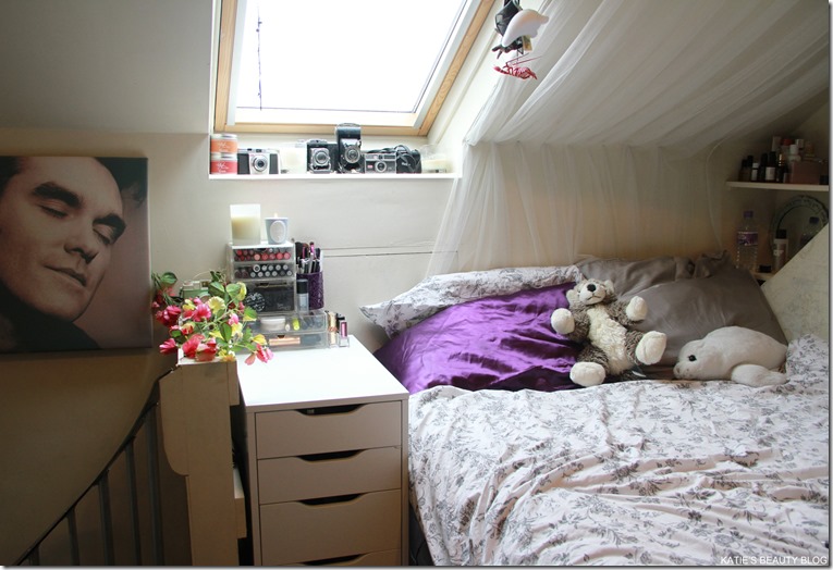 BEDROOM BEDROOM