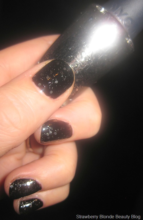 [NYC_Rock_Muse_Black_Glitter_swatch%255B4%255D.jpg]