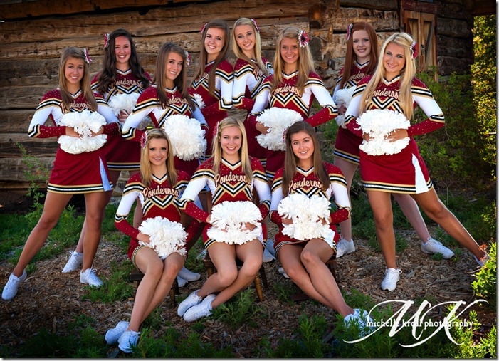 PHS Poms 12-13-4324 5x7 crop