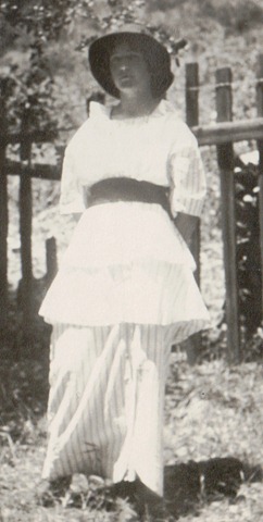 [Hallie%2520Hitchcock%255B12%255D.jpg]