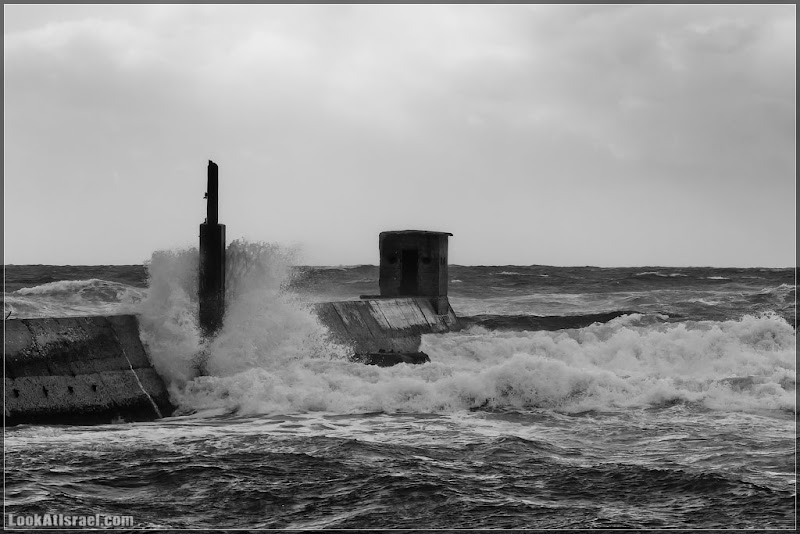 Тель Авив   Море волнуется раз! (foto il  черным бело фото тель авив путешествия моря и океаны дождь и снег  20120127 ta port1 007 3893)