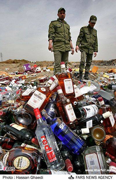 Daivam polum porukkilla ivanmaarodu: (EVEN GOD WILL NOT FORGIVE THESE PEOPLE........)