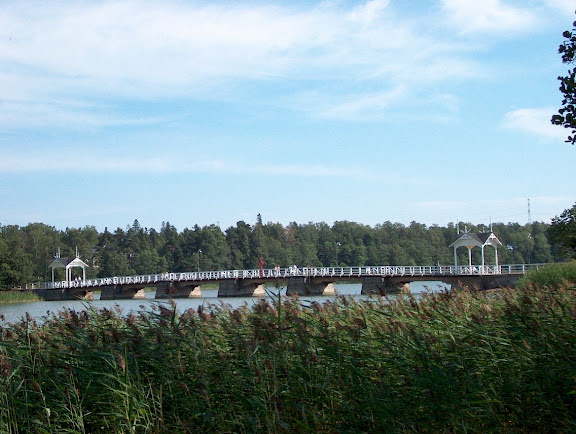 Bridge to Seurasaari