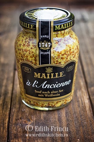 [mustarmaille15.jpg]
