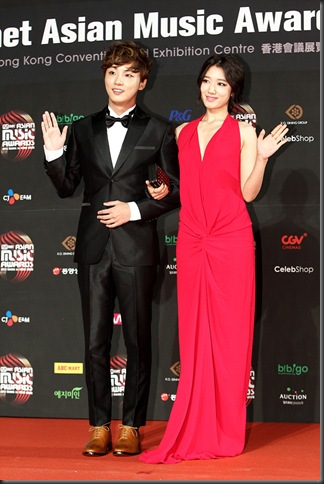 MAMA2012_Parkshinhye&Yunsiyun (4)