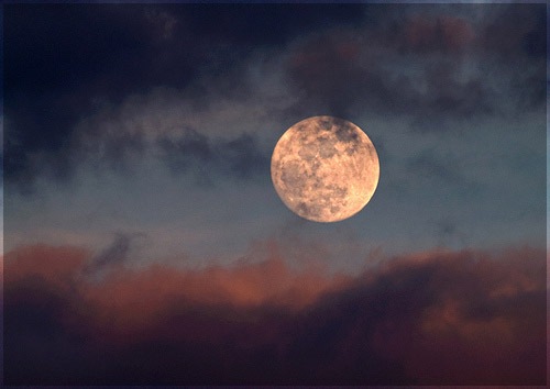 [luna%255B2%255D.jpg]