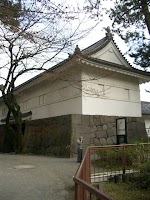 桜つぼみの小田原城