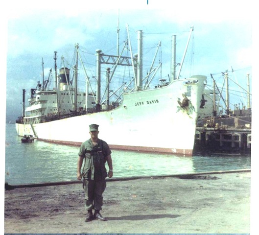 [Russ%2520Ford%2520at%2520Da%2520Nang%2520Harbor%25201969%255B7%255D.jpg]