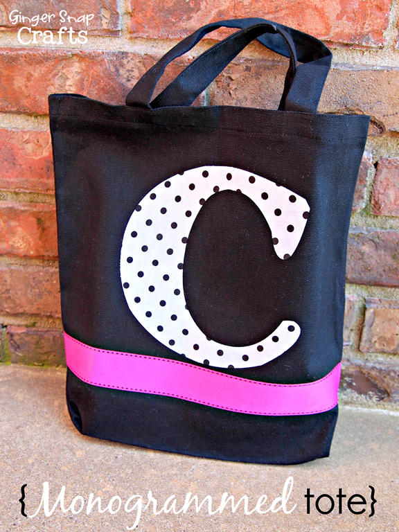 [Monogrammed%2520Tote%2520using%2520Silhouette%2520Fabric%2520Interfacing%2520%2540gingersnapcrafts%2520%2523tutorial%2520%2523Silhouette%255B4%255D.png]