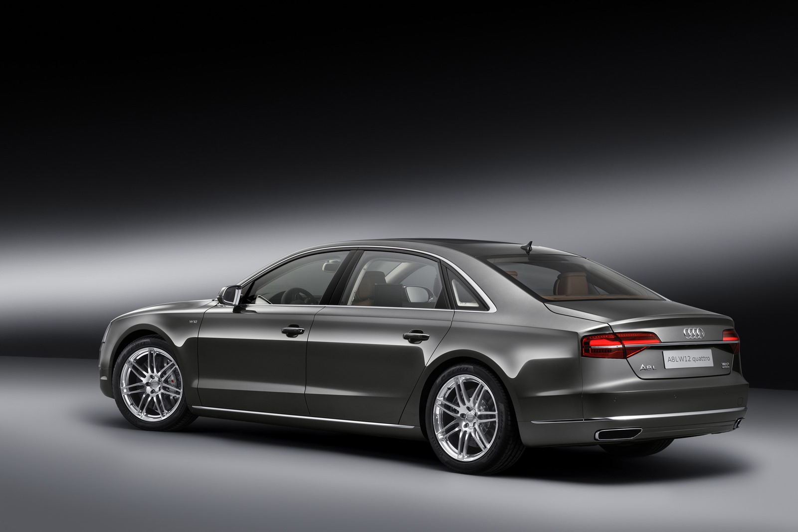 [Audi-A8-L-W12-Exclusive-2%255B3%255D.jpg]