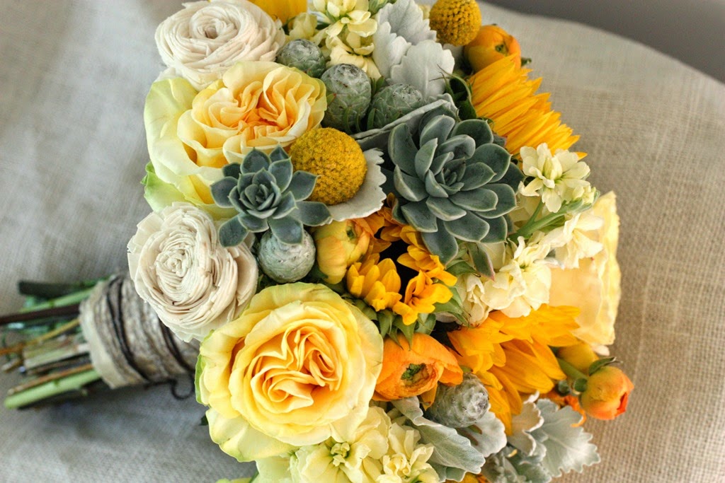 [balsa-wood-flowers-bridal-bouquet1-b.jpg]