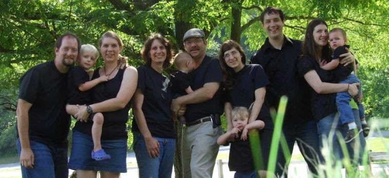 [the%2520family%255B7%255D.jpg]