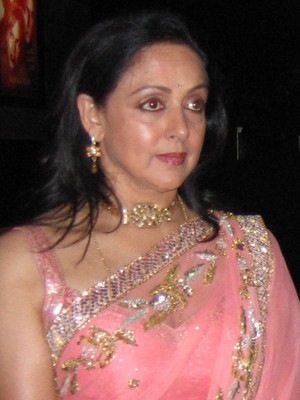 [Hema%2520Malini%2520in%2520pink%2520%2520saree%255B2%255D.jpg]