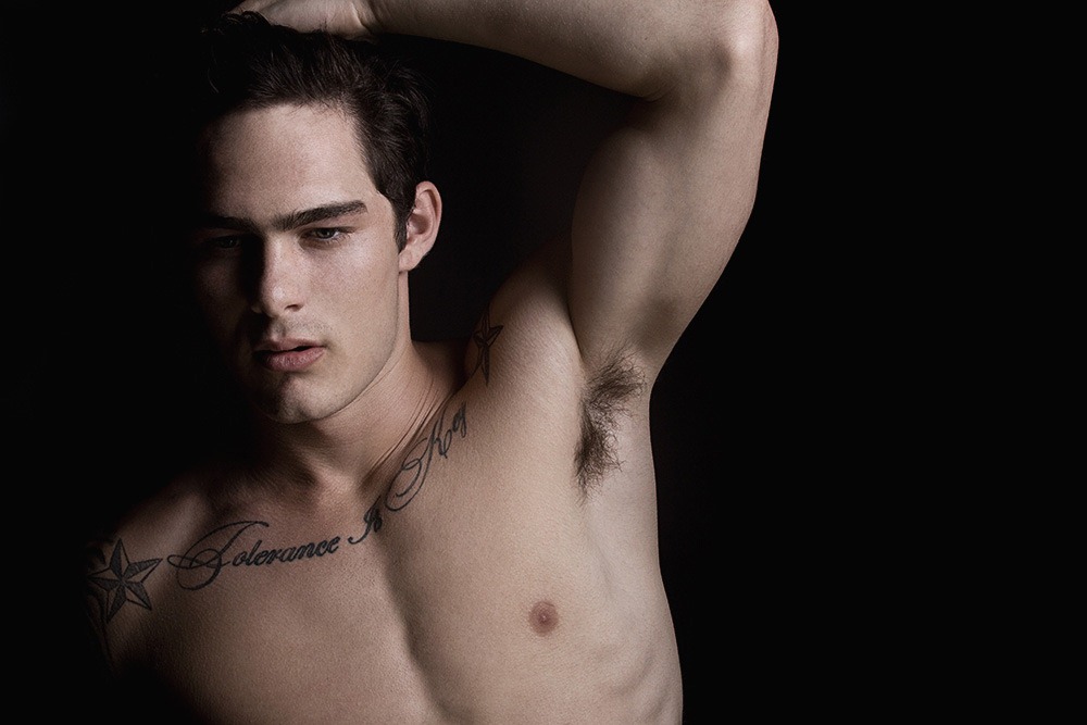 [Maximillian-Silberman-by-Jenn-Hoffman-MaleModelSceneNet-03%255B7%255D.jpg]