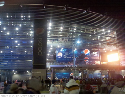'metlife stadium.jpg' photo (c) 2012, Steve Starer - license: http://creativecommons.org/licenses/by/2.0/
