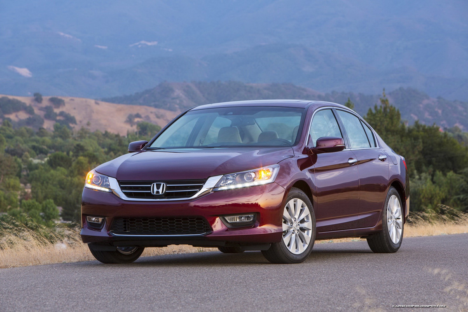 [2013_Honda_Accord_EX-L_V-6_Sedan040%255B8%255D.jpg]