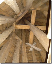 L’intérieur de la flèche du clocher L’intérieur de la flèche du clocher