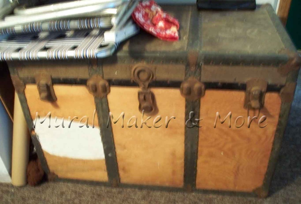 [antique-trunk%255B3%255D.jpg]