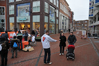 2010 02 13 Publieksactie centrum met Charlie Aptroot 013.jpg 2010 02 13 Publieksactie centrum met Charlie Aptroot 013.jpg