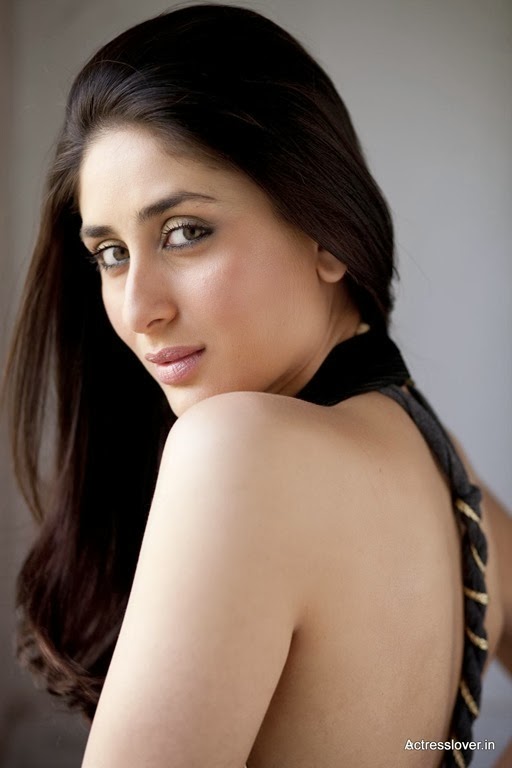 Kareena-Kapoor-goes-Backess-Public(17)