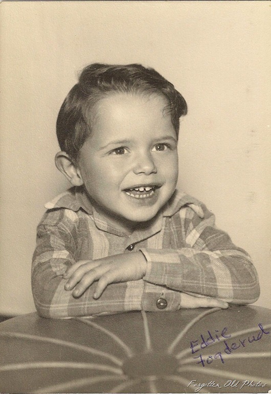 [Eddie%2520%2520Fogderud%2520DL%2520Antiques%255B8%255D.jpg]