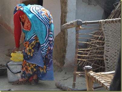 Worker with polio box