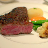 Belle cuisson : bien croustillant à lextérieur, et lintérieur très tendre et marbré de gras. Belle cuisson : bien croustillant à lextérieur, et lintérieur très tendre et marbré de gras.