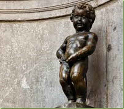 manneken pis statue Brussels