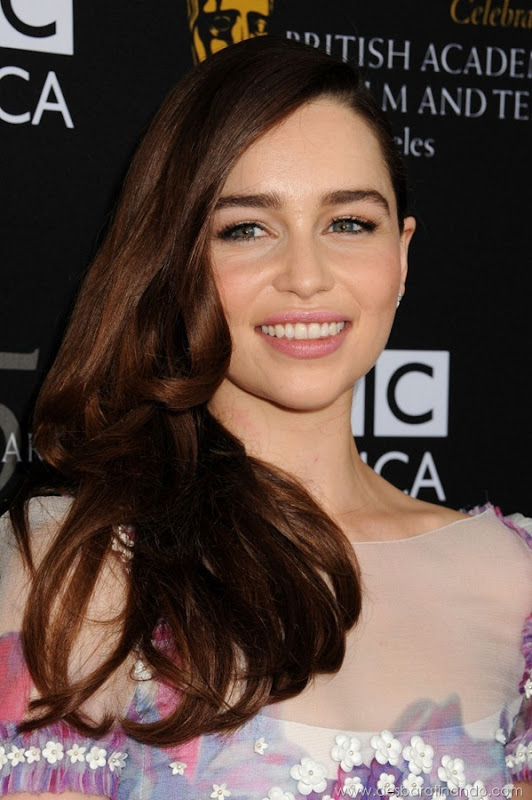 emilia-clarke- Daenerys-Targaryen-linda-sexy-game-of-trhones-guerra-dos-tronos-sexta-proibida-desbaratinando (60)