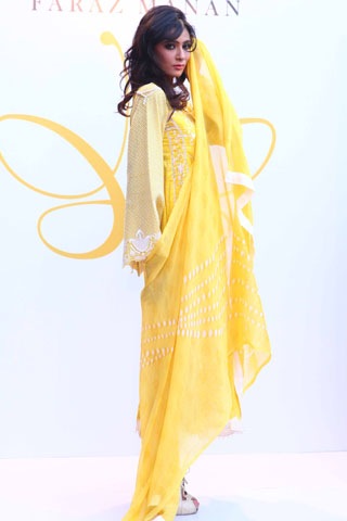 [Crescent-Summer-Lawn-By-Faraz-Manaan-In-Karachi-Fashion-Show-2012-3%255B14%255D.jpg]