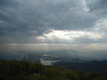 [vista%2520e%2520c%25C3%25A9u%255B3%255D.jpg]