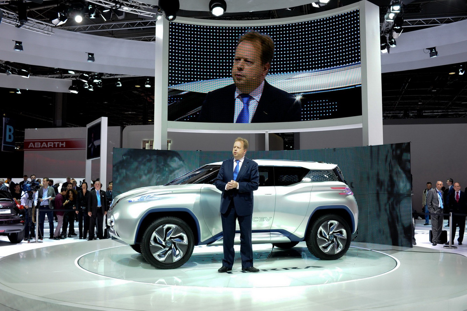 [Nissan-TeRRa-6%255B2%255D.jpg]