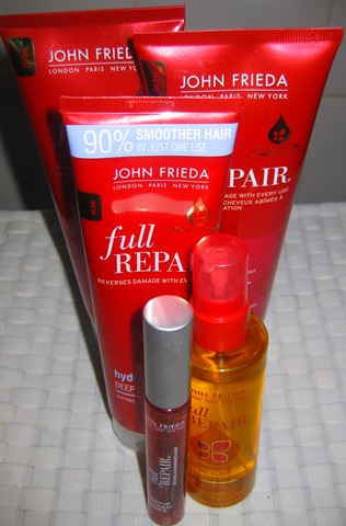 [John_Frieda_Full-Repair_Shampoo_Deep_Conditioner_Oil%255B5%255D.jpg]