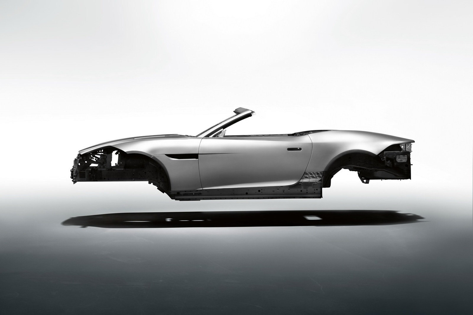 [2013-Jaguar-F-Type-20%255B5%255D.jpg]
