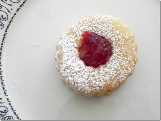 biscotti-di-pasta-frolla-e-marmellata-Italian-jam-cookies-1 biscotti-di-pasta-frolla-e-marmellata-Italian-jam-cookies-1