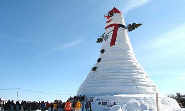O mais alto boneco de neve do mundo O mais alto boneco de neve do mundo