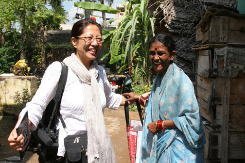 Their neighbors were very excited to see Kayoko again! Jayashree’s neighbor was so friendly.