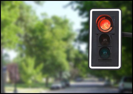 http://www.gadgets-article.com/wp-content/uploads/2009/11/red-traffic-light.jpg