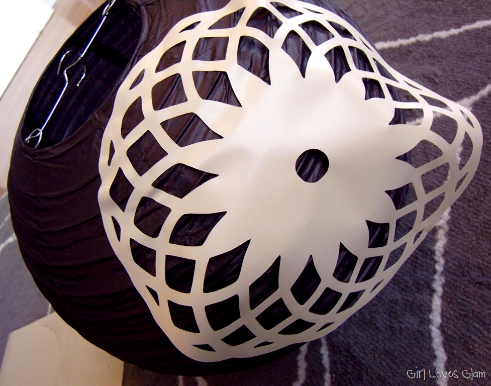 [doily%2520lamp6%255B3%255D.jpg]