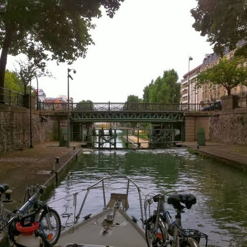 canal St MARTIN
