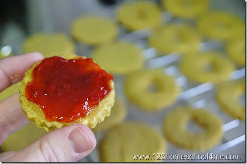 once cool, spread jam and put cookies together once cool, spread jam and put cookies together
