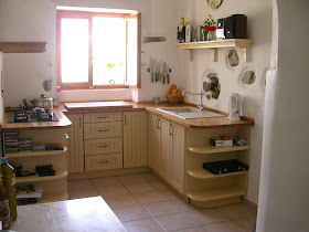 Painted Grooved Shaker Kitchen: Carpenter on Crete, Kitchens 