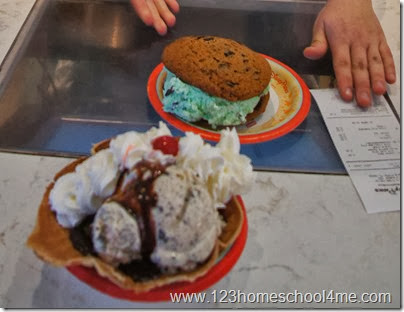 Best Snack Credit at Disney - HUGE Sundaes Best Snack Credit at Disney - HUGE Sundaes